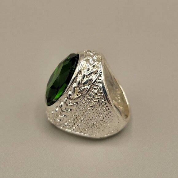Emerald Green Statement Ring Rhinestone Faceted Stone Silver Tone Size 6.25 - Picture 4 of 12